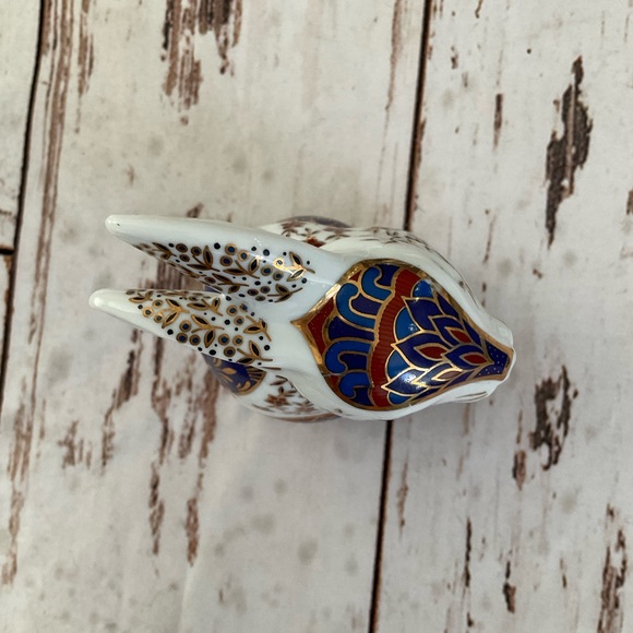 VINTAGE TAKAHASHI WHITE GOLD BLUE RED RABBIT - Picture 2 of 6
